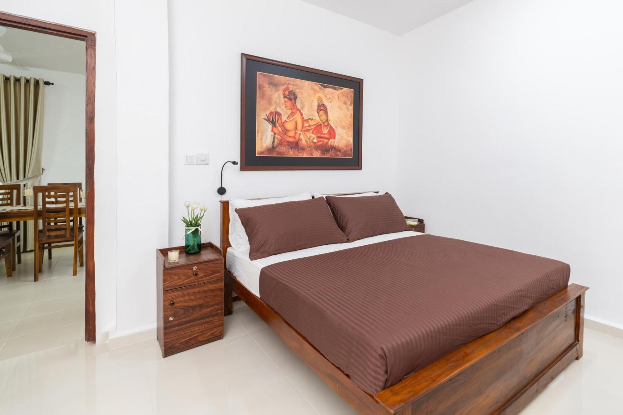 The Islands Breeze * Dehiwala-Mount Lavinia